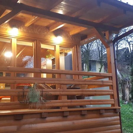 Obiteljski Apartman Borovi 비소코 외부 사진