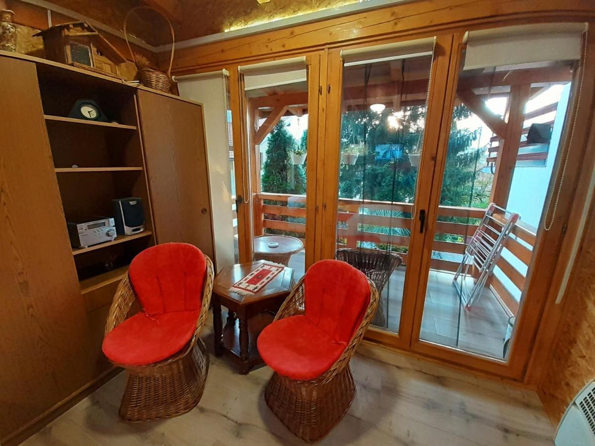 Obiteljski Apartman Borovi 비소코 외부 사진